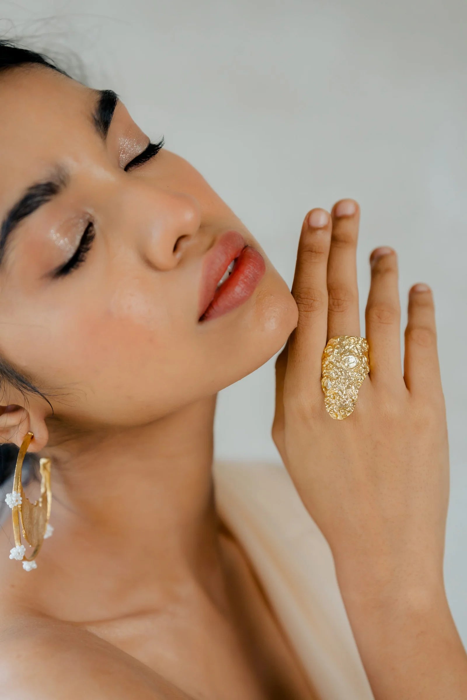 Roshni ring