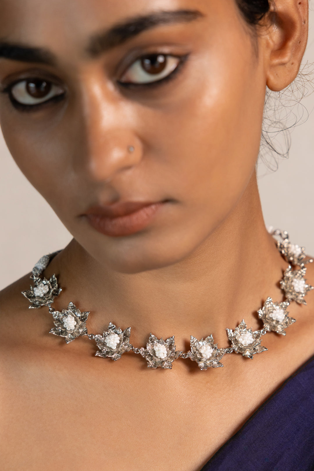 Parnika Choker